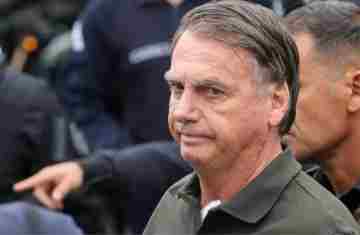  Bolsonaro teve pré-síncope, vômitos e queda de pressão, diz defesa 
